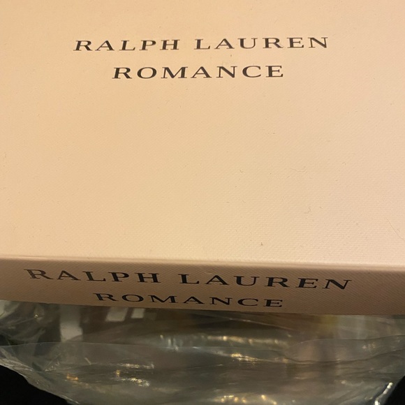 COPY - Holiday Edition 2021 Ralph Lauren Romance Bear - Picture 3 of 8